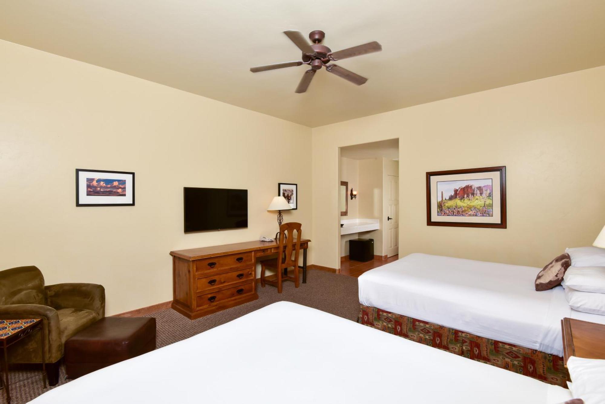 Queen Room Two Queen Beds