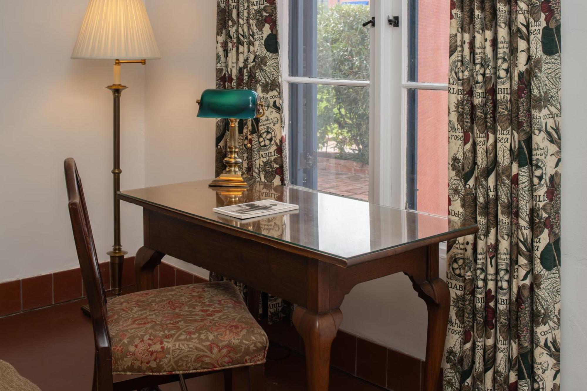 Premium King Room