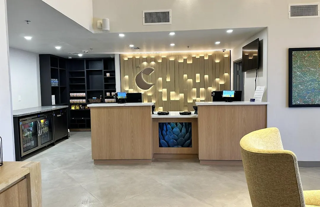 Comfort Suites At Tucson Mall-1