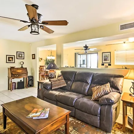Pet-Friendly Tucson Home W/ Heated Pool & Hot Tub-3